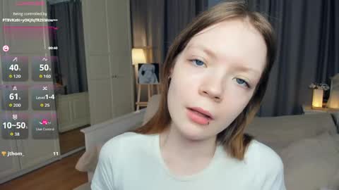 Snapshot of cuty_petite chatting on 04/16/26, 05:52 Anne online show from 04/16/26, 05:52