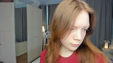 Snapshot of cuty_petite chatting on 05/24/26, 05:45 Anne online show from 05/24/26, 05:45