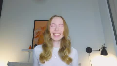 Snapshot of cuute_angell chatting on 11/05/25, 05:13 Virginia See you on Sunday online show from 11/05/25, 05:13