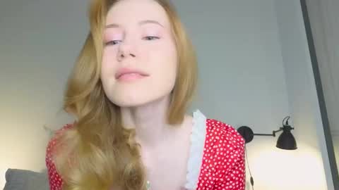 Snapshot of cuute_angell chatting on 11/08/25, 05:12 Virginia See you on Sunday online show from 11/08/25, 05:12