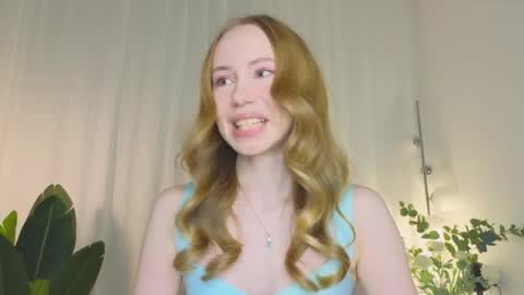 Snapshot of cuute_angell chatting on 11/21/25, 05:11 Virginia See you on Sunday online show from 11/21/25, 05:11