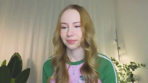 Snapshot of cuute_angell chatting on 11/23/25, 05:13 Virginia See you on Sunday online show from 11/23/25, 05:13