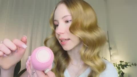 Snapshot of cuute_angell chatting on 11/26/25, 05:14 Virginia See you on Sunday online show from 11/26/25, 05:14