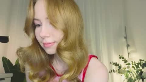Snapshot of cuute_angell chatting on 11/28/25, 05:04 Virginia See you on Sunday online show from 11/28/25, 05:04