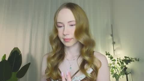 Snapshot of cuute_angell chatting on 11/30/25, 05:17 Virginia See you on Sunday online show from 11/30/25, 05:17