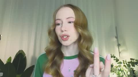Snapshot of cuute_angell chatting on 12/05/25, 05:09 Virginia See you on Sunday online show from 12/05/25, 05:09