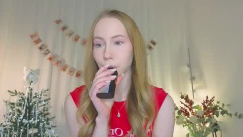 Snapshot of cuute_angell chatting on 12/22/25, 05:10 Virginia See you on Sunday online show from 12/22/25, 05:10