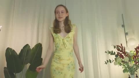 Snapshot of cuute_angell chatting on 03/08/26, 05:06 Virginia See you on Sunday online show from 03/08/26, 05:06