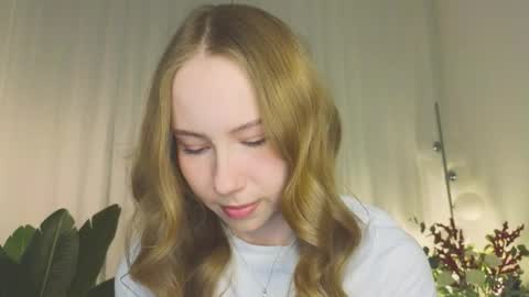 Snapshot of cuute_angell chatting on 03/13/26, 05:08 Virginia See you on Sunday online show from 03/13/26, 05:08