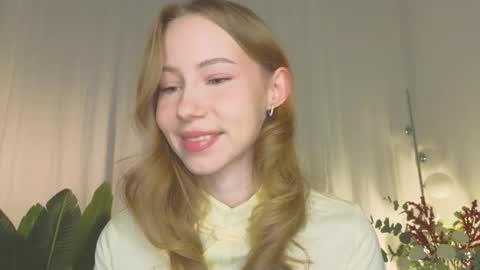Snapshot of cuute_angell chatting on 03/19/26, 05:06 Virginia See you on Sunday online show from 03/19/26, 05:06