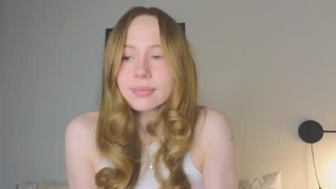 Snapshot of cuute_angell chatting on 04/09/26, 05:18 Virginia See you on Sunday online show from 04/09/26, 05:18