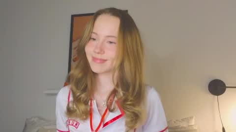 Snapshot of cuute_angell chatting on 04/14/26, 05:08 Virginia See you on Sunday online show from 04/14/26, 05:08