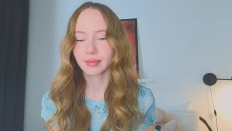 Snapshot of cuute_angell chatting on 06/07/26, 05:06 Virginia See you on Sunday online show from 06/07/26, 05:06