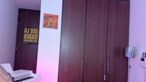 Snapshot of cyan_xo chatting on 02/23/25, 11:47 Cyan online show from 02/23/25, 11:47