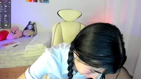 Liz online show from 02/21/25, 12:49