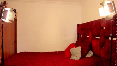 Snapshot of cyber_novaa chatting on 12/01/25, 06:46 CYBER NOVAA online show from 12/01/25, 06:46