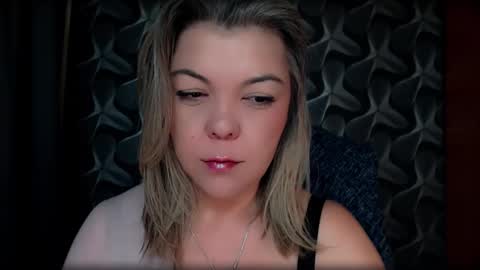 Snapshot of cyberdomme chatting on 12/05/25, 02:42 Full time mean bitch. online show from 12/05/25, 02:42