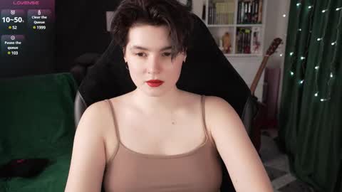 Helen Blossom online show from 02/19/25, 08:10