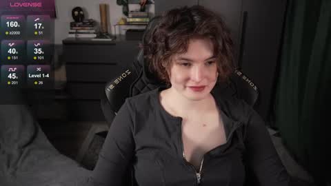 Helen Blossom online show from 05/28/26, 02:14