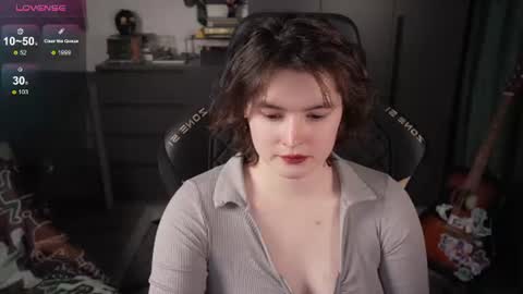Helen Blossom online show from 07/16/26, 08:15