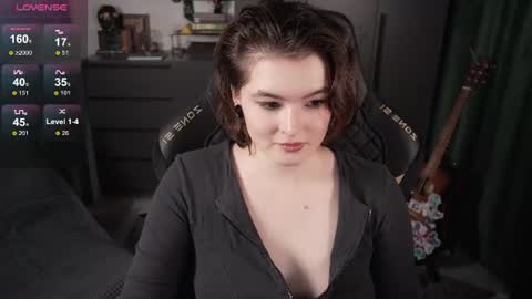 Helen Blossom online show from 07/26/26, 01:40