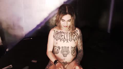 Nikki online show from 01/14/25, 02:29