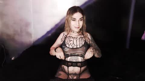 Snapshot of cybertrouble_ chatting on 02/12/25, 01:30 Nikki online show from 02/12/25, 01:30