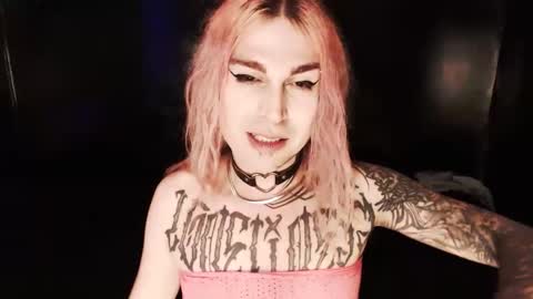 Snapshot of cybertrouble_ chatting on 12/03/25, 01:57 Nikki online show from 12/03/25, 01:57