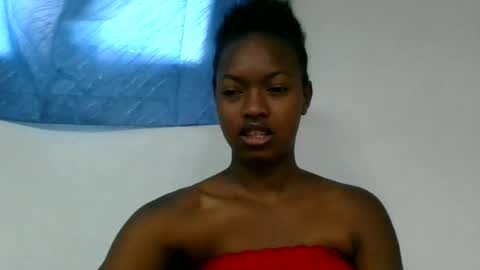Snapshot of cynthia233365 chatting on 06/13/26, 06:44 cynthia233365 online show from 06/13/26, 06:44