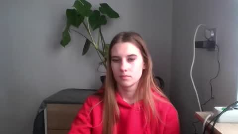 Snapshot of cyntianatural chatting on 12/29/24, 10:56 CyntiaNatural online show from 12/29/24, 10:56
