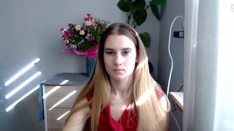 Snapshot of cyntianatural chatting on 02/21/25, 11:01 CyntiaNatural online show from 02/21/25, 11:01