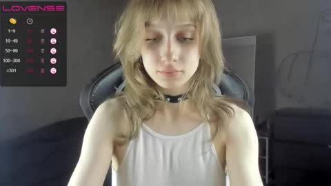 Snapshot of cyyberwhore chatting on 09/29/25, 08:24 cyyberwhore online show from 09/29/25, 08:24