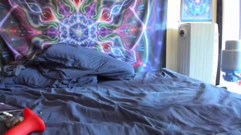 Snapshot of czechlove chatting on 10/07/25, 09:12 Andrew Thomas online show from 10/07/25, 09:12