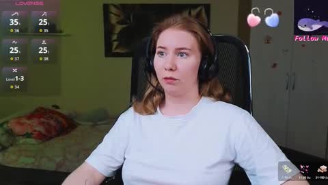 Snapshot of d0nna_ chatting on 09/26/25, 03:27 Donna online show from 09/26/25, 03:27