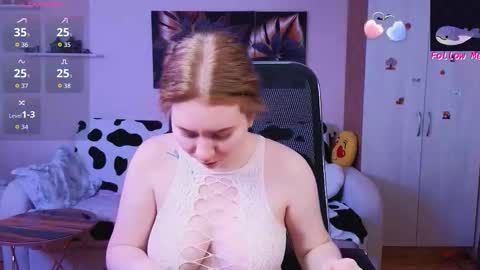 Snapshot of d0nna_ chatting on 10/14/25, 07:09 Donna online show from 10/14/25, 07:09