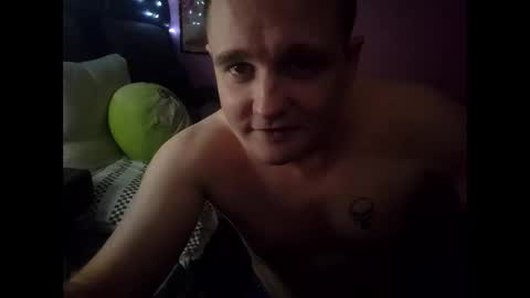 Snapshot of d3ath_follows_all chatting on 11/12/25, 03:40 tilD3ATHdoWEpart online show from 11/12/25, 03:40