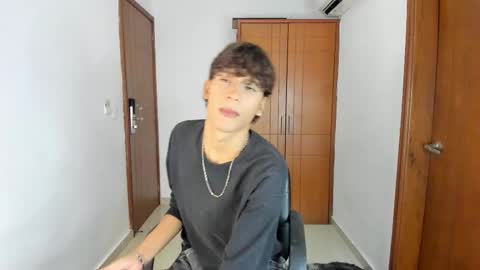 Snapshot of d3rke_666 chatting on 03/24/26, 05:01 Darked online show from 03/24/26, 05:01