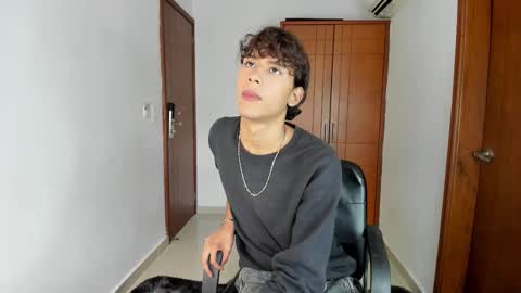 Snapshot of d3rke_666 chatting on 03/24/26, 05:07 Darked online show from 03/24/26, 05:07