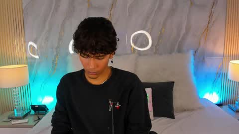 Snapshot of d3rke_666 chatting on 04/29/26, 04:27 Darked online show from 04/29/26, 04:27