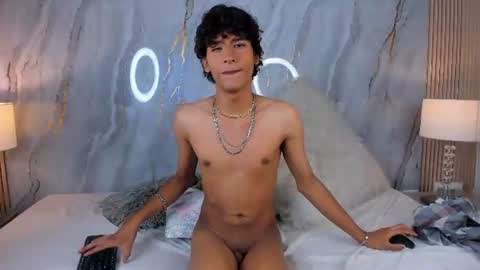Snapshot of d3rke_666 chatting on 06/23/26, 06:33 Darked online show from 06/23/26, 06:33