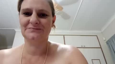 Snapshot of d4p_couple chatting on 03/10/25, 08:12 Deb peter online show from 03/10/25, 08:12