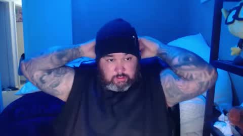 Snapshot of d____w chatting on 12/17/25, 01:06 d____w online show from 12/17/25, 01:06