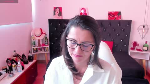 Snapshot of d_martii chatting on 01/16/25, 03:13 Mia online show from 01/16/25, 03:13