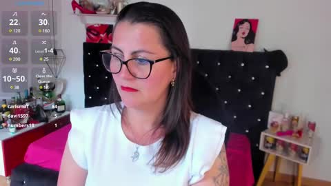 Snapshot of d_martii chatting on 02/28/25, 06:52 Mia online show from 02/28/25, 06:52