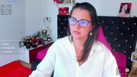 Snapshot of d_martii chatting on 03/01/25, 05:38 Mia online show from 03/01/25, 05:38