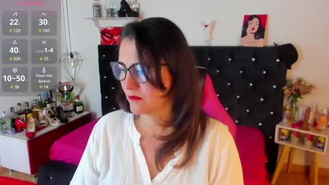 Snapshot of d_martii chatting on 03/09/25, 11:14 Mia online show from 03/09/25, 11:14