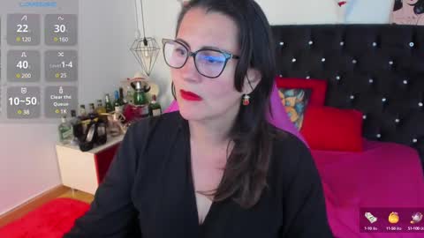 Snapshot of d_martii chatting on 03/10/25, 03:41 Mia online show from 03/10/25, 03:41