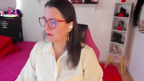 Mia  online show from 09/14/25, 12:04