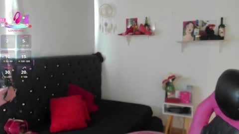 Mia  online show from 09/23/25, 12:30