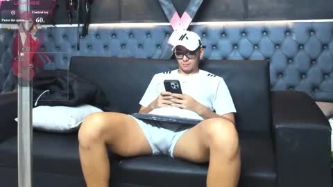 damian online show from 09/09/25, 04:12